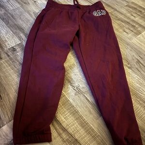 GAP Woman’s Maroon Jogger Pants